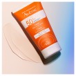 Avene Creme TriAsorB™ SPF50+ 50ml | Αντηλιακή Κρέμα Προσώπου για Ξηρό & Ευαίσθητο Δέρμα με Άρωμα 